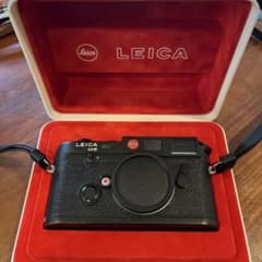 LEICA M6 レンジファインダーカメラ ブラック➕ズミクロン-M 35mm Leica M6, black - Leica Store Miami