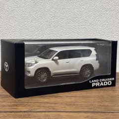 ランドクルーザープラド カラーサンプル ミニカー 1/30 ホワイトパール