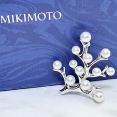 MIKIMOTO ミキモト　幸福の木　ブローチ　シルバー　刻印　箱　保存袋 MIKIMOTO ミキモト 幸福の木 ブローチ シルバー 刻印 箱 保存袋 - メルカリ