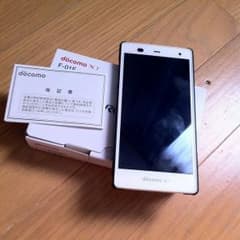 docomo ARROWS NX F-01F Whiteのサムネイル