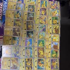 さ*さ様 ポケモンカード　ピカチュウ30thコンプ　まとめ売りのサムネイル