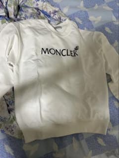 ⭐️MONCLER⭐️モンクレール⭐️値下げ可⭐️白⭐️スウェット⭐️のサムネイル