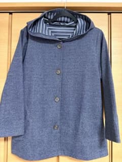 ネイビー フード付き カジュアルコートのサムネイル