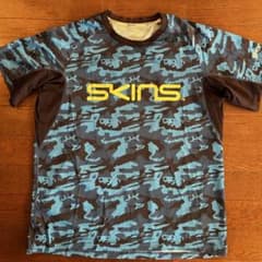 SKINS カモフラ柄 トレーニングシャツ ブルー系 Mサイズのサムネイル
