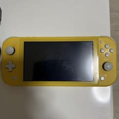 Nintendo Switch Lite イエロー 本体 訳ありのサムネイル