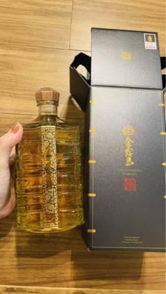 〈玉〉金霧島　霧島酒造　本格焼酎　900ml 玉〉金霧島 | 商品を探す | 霧島酒造株式会社