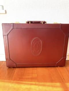 マ*房様 Cartier カルティエ アタッシュケース ビジネスバッグ マ*房様 Cartier カルティエ アタッシュケース ビジネスバッグ - メルカリ