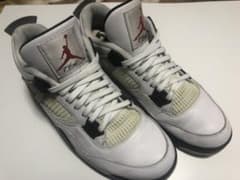 AIR JORDAN 4 White Cement Greyのサムネイル