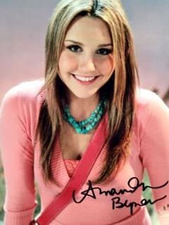 セール中…アマンダ・バインズ直筆サイン入り超 特大写真…Amanda Bynes 
