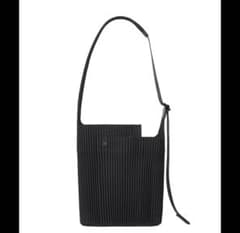新品】HOMME PLISSE ISSEY MIYAKE UTILITY 黒 - メルカリ