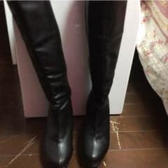 ロングブーツのサムネイル