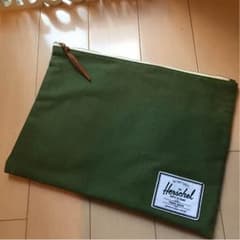Herschel ハーシェル クラッチバッグ カーキのサムネイル