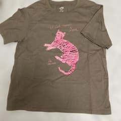 UNIQLOコラボTシャツのサムネイル