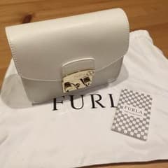 FURLA メトロポリスのサムネイル