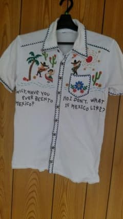 roughの前ボタンTシャツのサムネイル