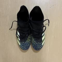 adidas PREDATOR サッカーシューズのサムネイル