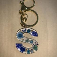 レジン イニシャルキーホルダー(S)のサムネイル