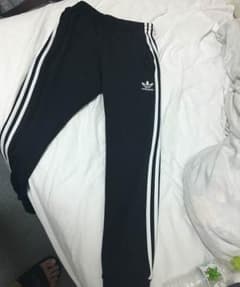 adidasパンツのサムネイル