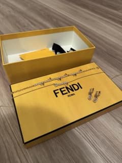 FENDI ファースト　オーロック　ピアス専用ページのサムネイル
