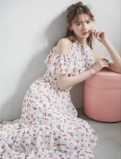 dazzlin フルティーフリルティアードワンピース チェリー Sサイズ dazzlin フルティーフリルティアードワンピース チェリー Sサイズ