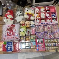Sanrio 헬로 키티 봉제 장난감 정리