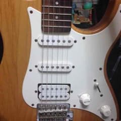 B-tanaka様専用 YAMAHA pacifica ストラトキャスターのサムネイル