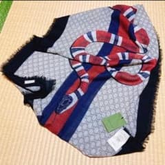 美品　グッチ　GG柄シェリーラインキングスネークストールのサムネイル