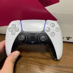 PS5 DualSenseワイヤレスコントローラのサムネイル