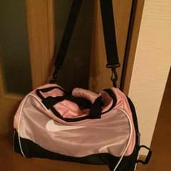 ナイキ ボストンバック✨値下げ♡のサムネイル