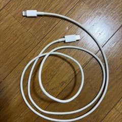 Lightning - USB-C 充電ケーブルのサムネイル