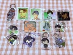 Attack Titan Levi Ackerman Acrylic Keychains & Acrylic Stands (Set)