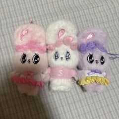 エスターバニー３体のサムネイル