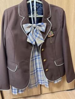 【ぐるぐるさん専用】ピンクラテ 卒服 ブラウン ブレザー スカートのサムネイル
