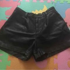 ハレ レザー ショートパンツ 黒のサムネイル