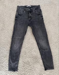 ZARA ダークグレー スキニージーンズ EUR 38のサムネイル