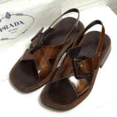 プラダ PRADA サンダル ブラウン ビッグバックル ヴィンテージ風 37のサムネイル