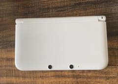 ニンテンドー3DS LL ホワイト【値下げしました】のサムネイル