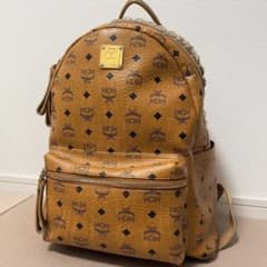 【美品】MCM  リュック   正規品　Mサイズ　袋・ギャランティーカード付きのサムネイル