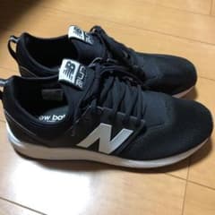ニューバランス スニーカー黒27㎝のサムネイル