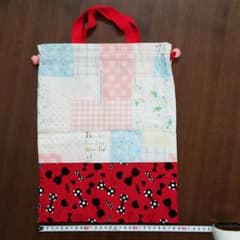 持ち手付き巾着バッグ（ハンドメイド）のサムネイル