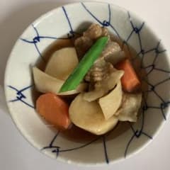 食品サンプル　豚肉の肉じゃが煮のサムネイル