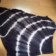 肩出しティシャツのサムネイル