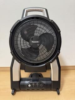 美品　パナソニック扇風機　充電池式　EZ37A4-B 動作確認済のサムネイル