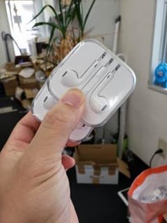 イヤホン純正品新品のサムネイル