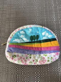 ハンドメイド？風虹ポーチのサムネイル