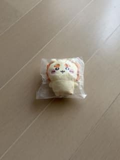 ちいかわ おすわりぬいぐるみ シーサー ガチャガチャのサムネイル