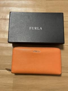 FURLA オレンジ 長財布のサムネイル