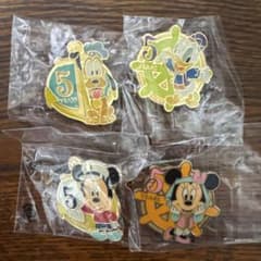 ディズニーシー5周年記念キャラクターピンバッジセット - メルカリ