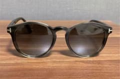TOM FORD⭐︎トムフォード⭐︎サングラスのサムネイル