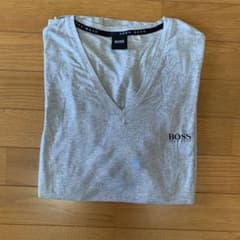 HUGO BOSS 半袖　Tシャツ　グレー　未使用のサムネイル